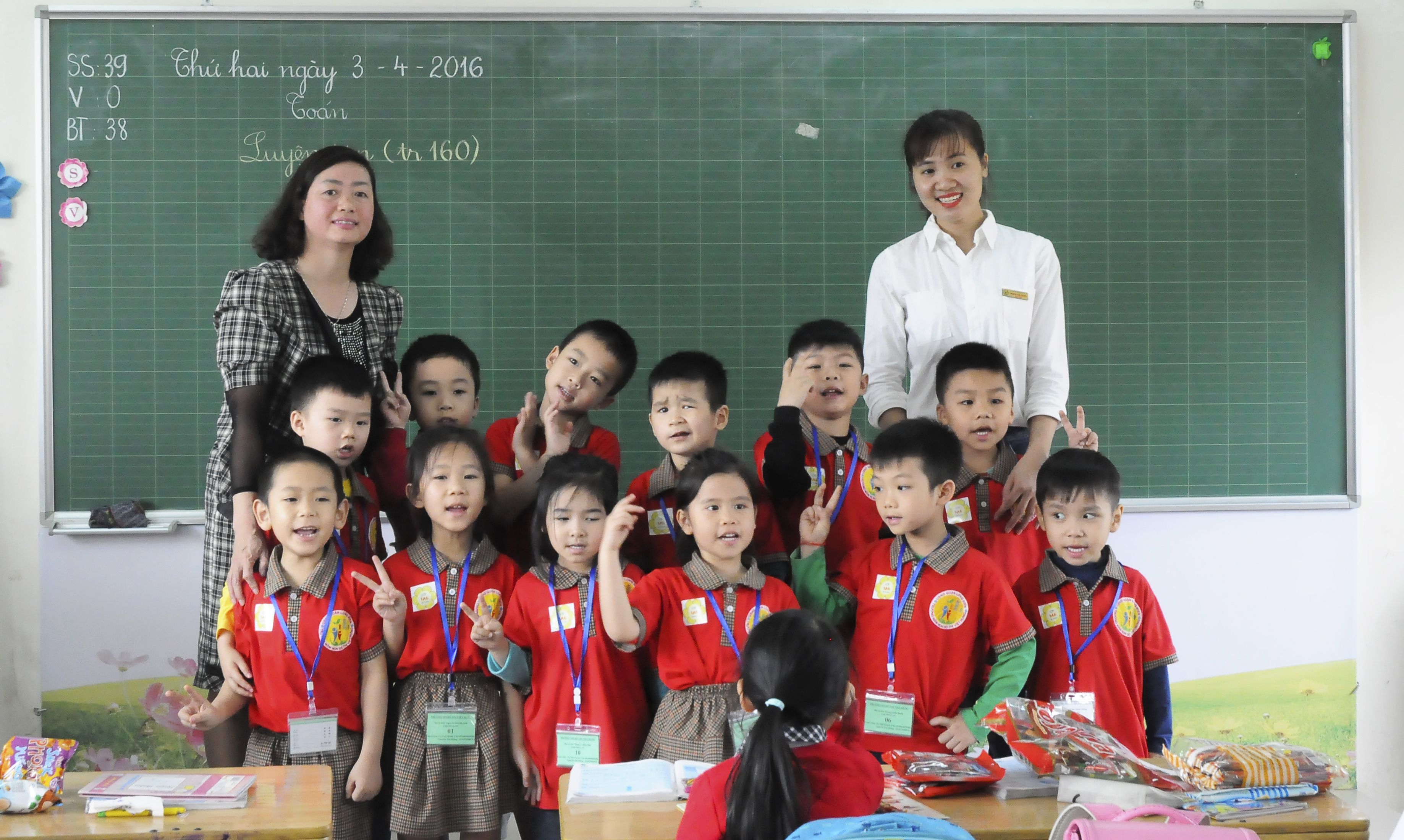Khối mẫu giáo lớn giao lưu tại trường tiểu học Đô thị Việt hưng (22).jpg